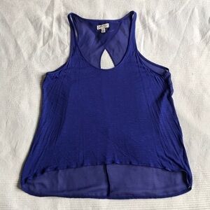 SILENCE + Noise Keyhole Tank Size XS